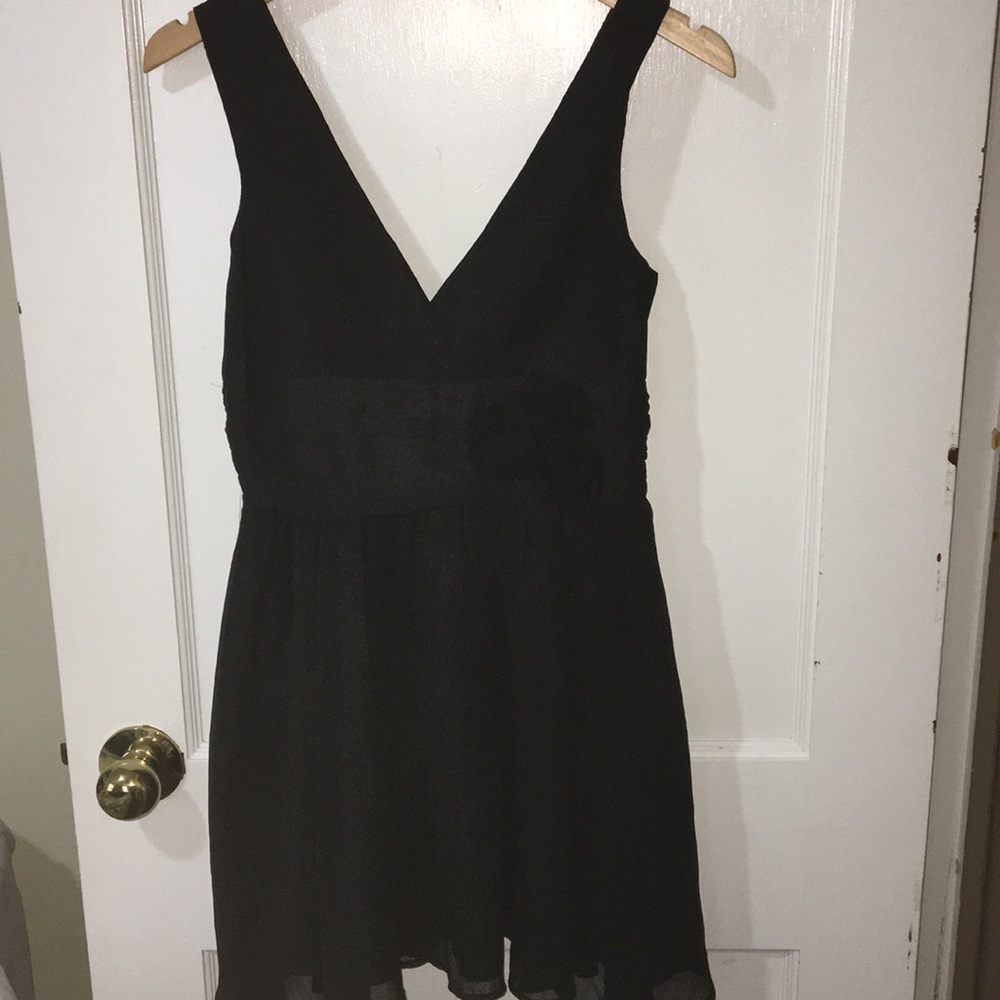 Black Chiffon V Dress Size Medium - Picture 1 of 5